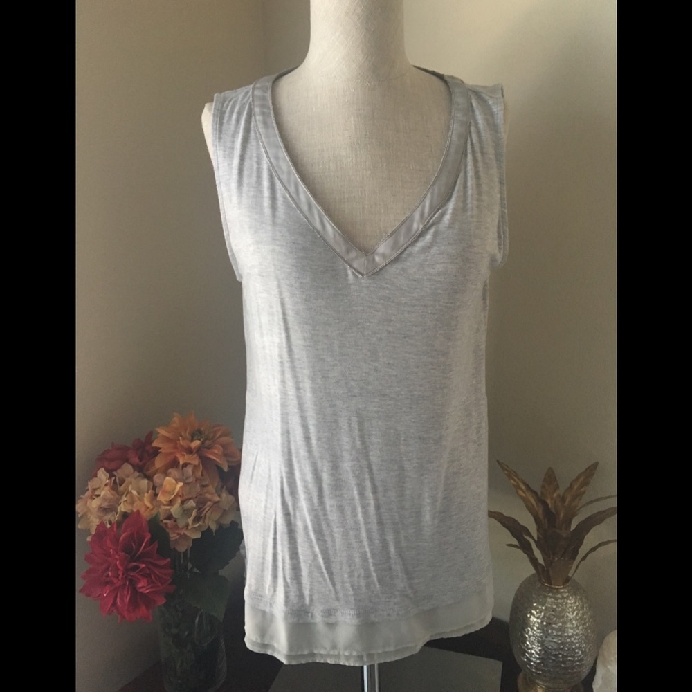 WHBM beaded v-neck sleeveless tee